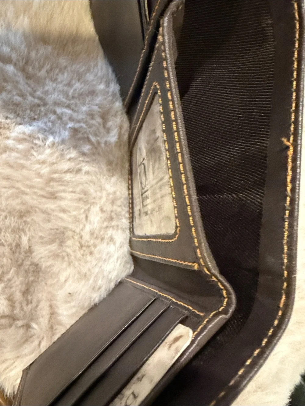 Dopp Brown Leather Card & Key Holder with Contrast Stitching
